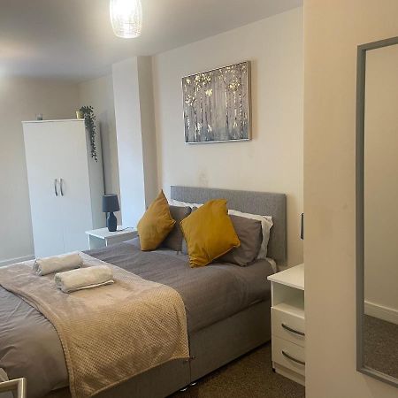 Stylish Two Bed In The Heart Of The City Birmingam Exterior foto