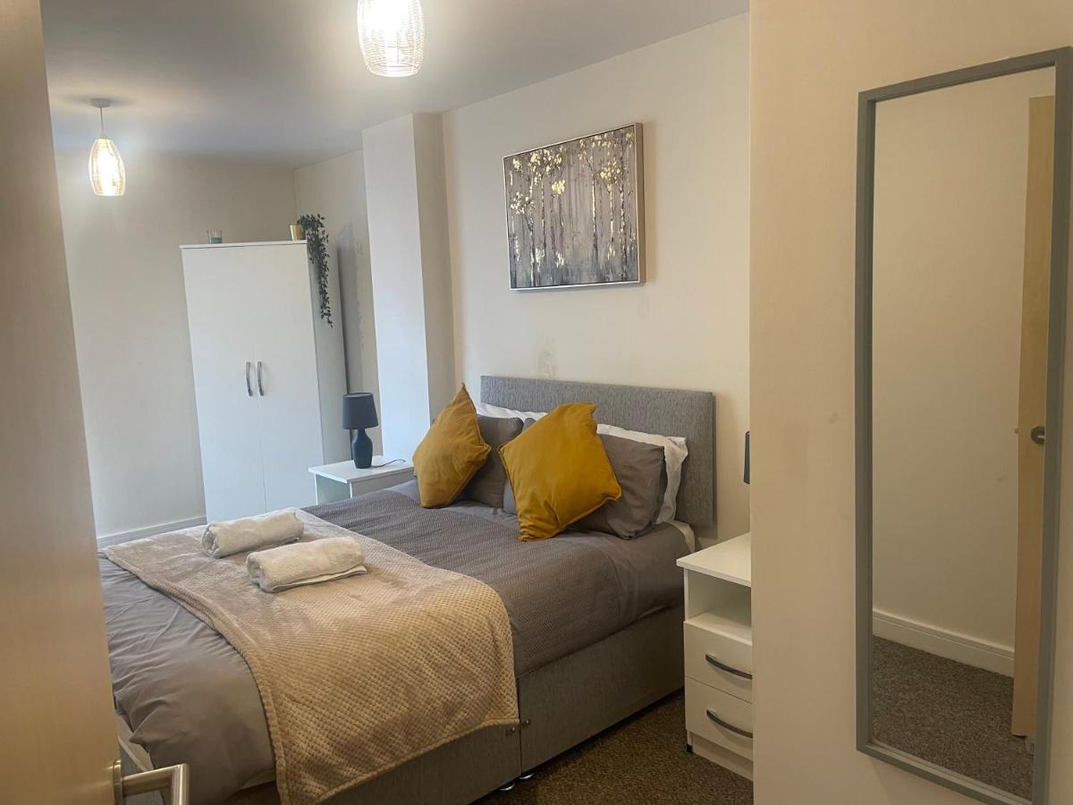 Stylish Two Bed In The Heart Of The City Birmingam Exterior foto